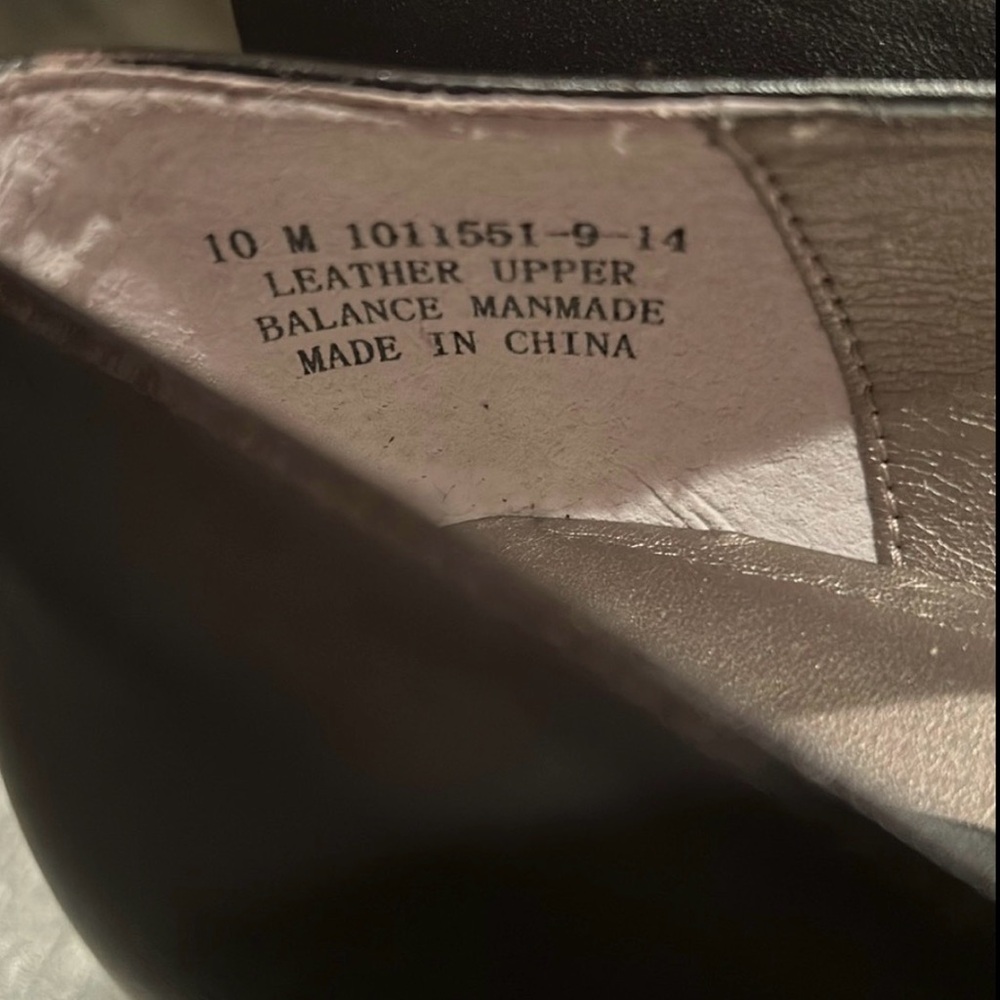 Array Flatter Dark Gray Leather Round Toe Pumps - image 5